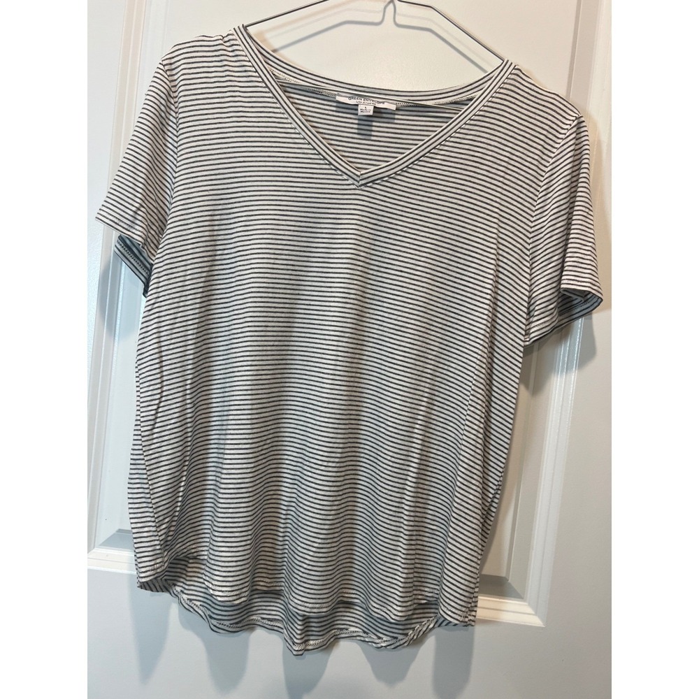 GREEN ENVELOPE Los Angeles Black White Stripe V Neck Short Sleeve T Shirt Top L